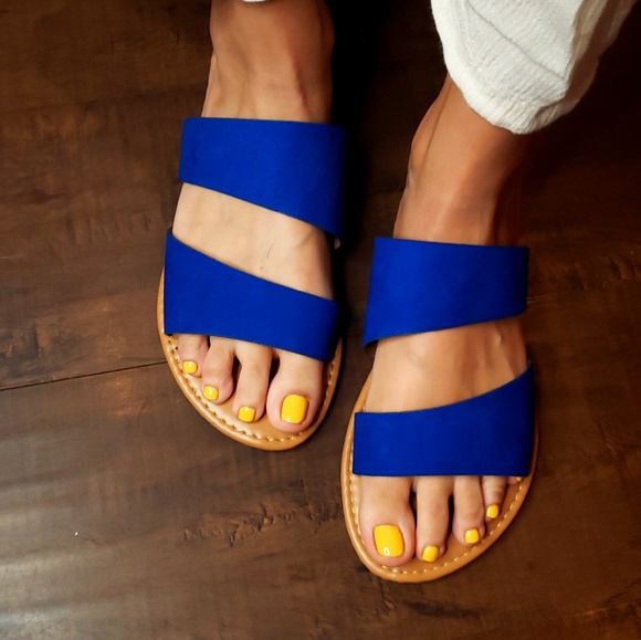🆕️//The Estrella// cobalt blue strappy sandal - Picture 3 of 5